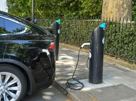 Policy_Decarbonisation_Electric Vehicle EV car charging_02.jpg