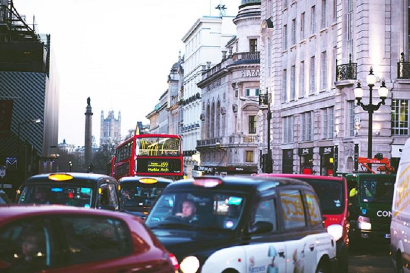Places_Other_Location_London Traffic - 2 (Static).jpg