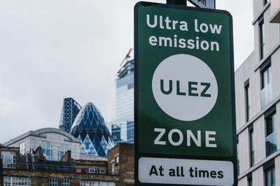 Policy_Air Quality and Emissions_ULEZ Zone signpost.jpg